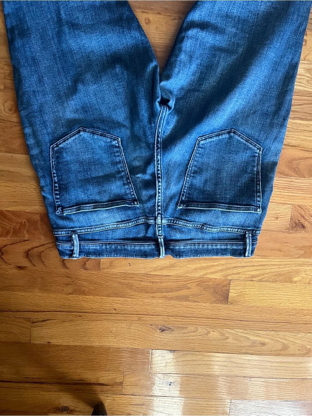 Madewell Women's Skinny Jeans in Medium Blue Wash - Picture 6 of 6